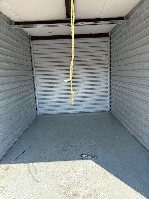After storage unit cleanout with complete junk removal in Houston Texas